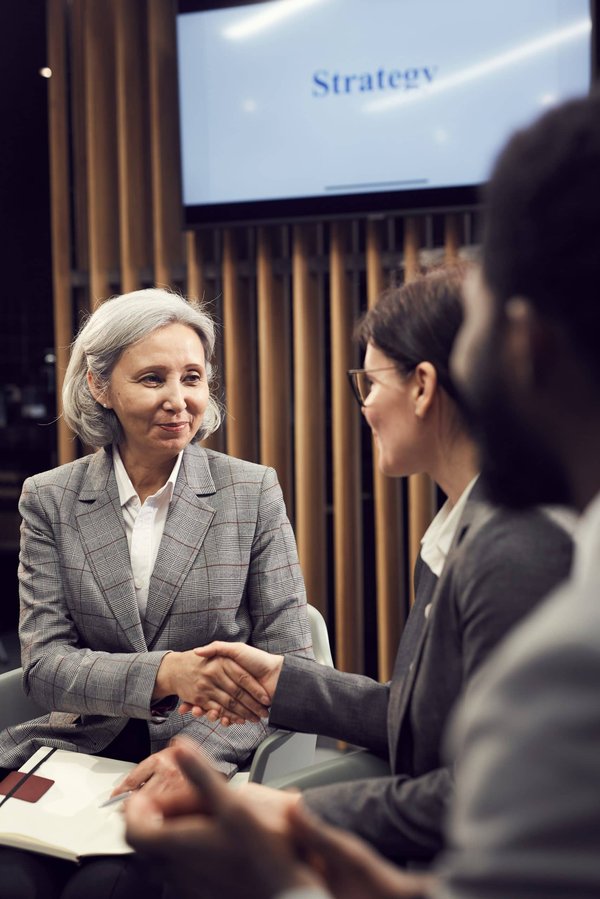 Quelles sont les cinq étapes clés pour créer une association avec succès ?